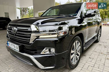 Внедорожник / Кроссовер Toyota Land Cruiser 2017 в Днепре