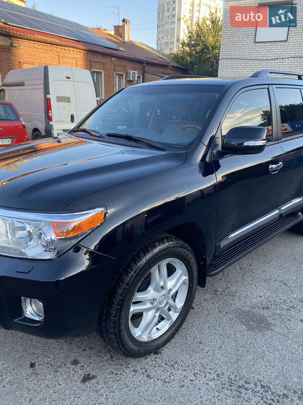 Позашляховик / Кросовер Toyota Land Cruiser 2012 в Харкові фото Позашляховик / Кросовер Toyota Land Cruiser 2012 в Харкові