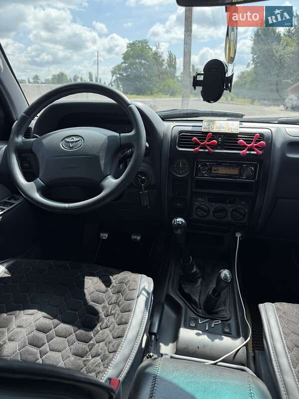 Внедорожник / Кроссовер Toyota Land Cruiser 1998 в Гайсине