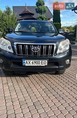 Внедорожник / Кроссовер Toyota Land Cruiser 2012 в Черновцах