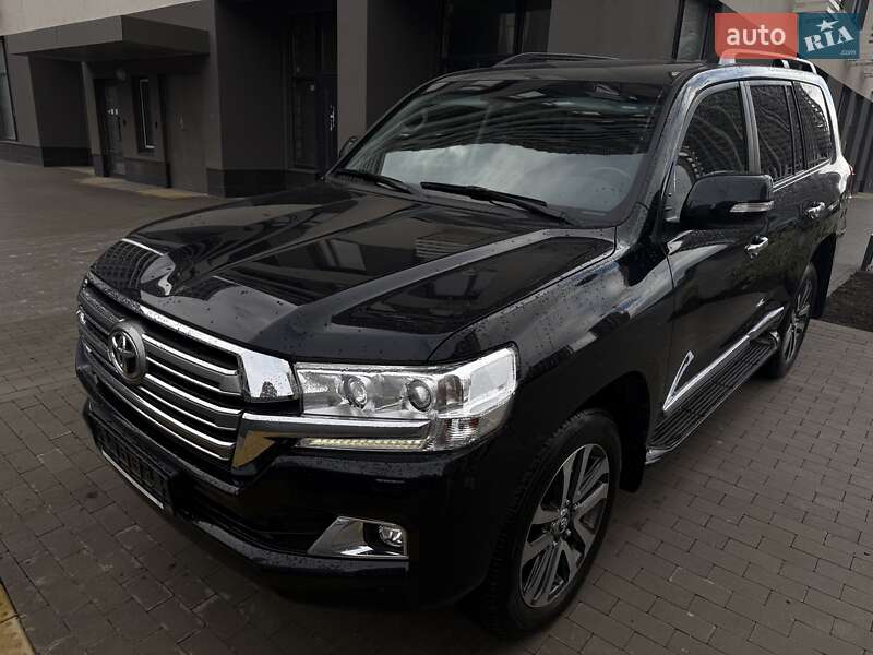 Внедорожник / Кроссовер Toyota Land Cruiser 2020 в Киеве фото 3 Внедорожник / Кроссовер Toyota Land Cruiser 2020 в Киеве