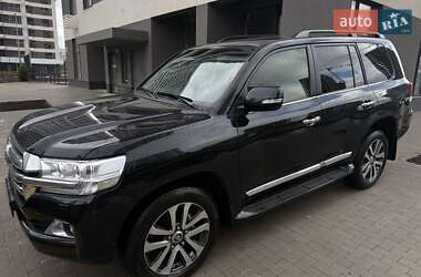 Внедорожник / Кроссовер Toyota Land Cruiser 2020 в Киеве