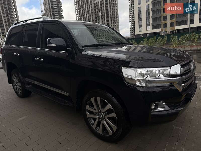 Внедорожник / Кроссовер Toyota Land Cruiser 2020 в Киеве фото 15 Внедорожник / Кроссовер Toyota Land Cruiser 2020 в Киеве