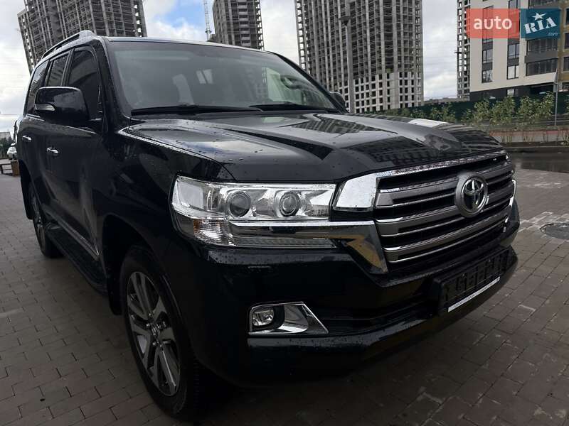 Внедорожник / Кроссовер Toyota Land Cruiser 2020 в Киеве фото 16 Внедорожник / Кроссовер Toyota Land Cruiser 2020 в Киеве
