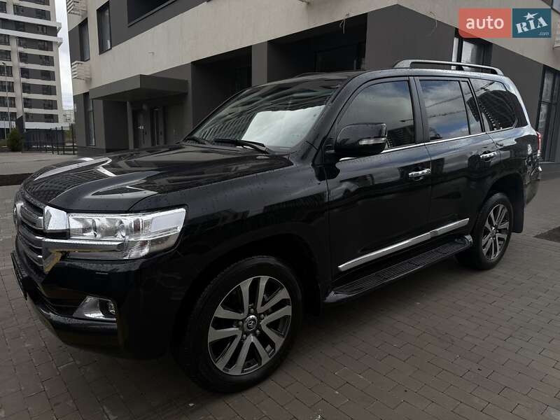 Внедорожник / Кроссовер Toyota Land Cruiser 2020 в Киеве фото 23 Внедорожник / Кроссовер Toyota Land Cruiser 2020 в Киеве