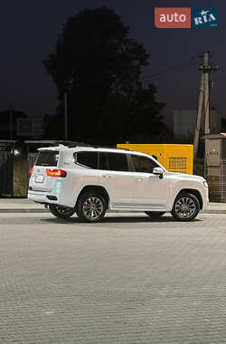 Внедорожник / Кроссовер Toyota Land Cruiser 2021 в Ивано-Франковске