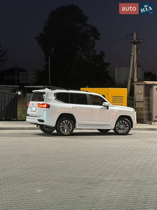 Toyota Land Cruiser 2021