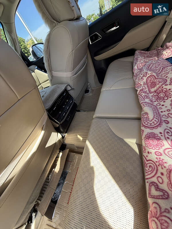 Внедорожник / Кроссовер Toyota Land Cruiser 2021 в Ивано-Франковске