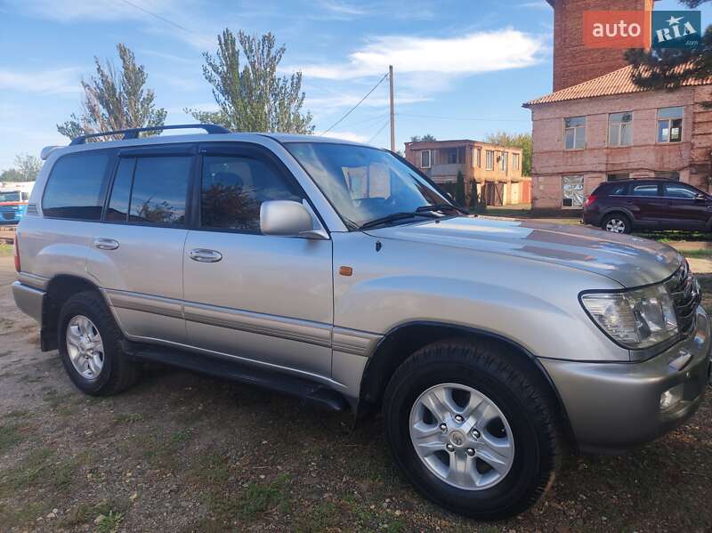 Внедорожник / Кроссовер Toyota Land Cruiser 2006 в Кривом Роге