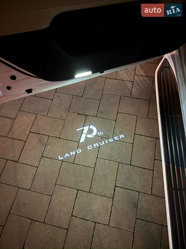 Внедорожник / Кроссовер Toyota Land Cruiser 2021 в Ивано-Франковске