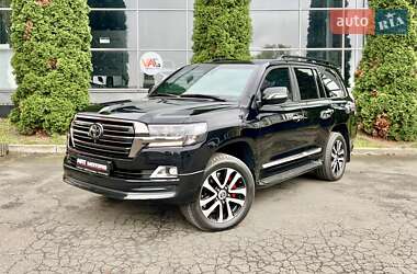 Внедорожник / Кроссовер Toyota Land Cruiser 2018 в Киеве