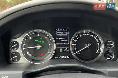 Внедорожник / Кроссовер Toyota Land Cruiser 2017 в 