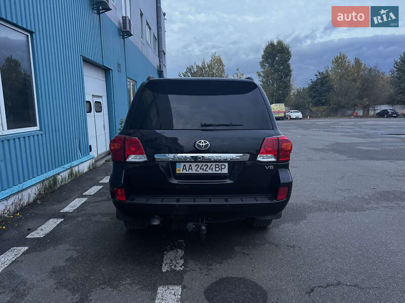 Внедорожник / Кроссовер Toyota Land Cruiser 2012 в Киеве