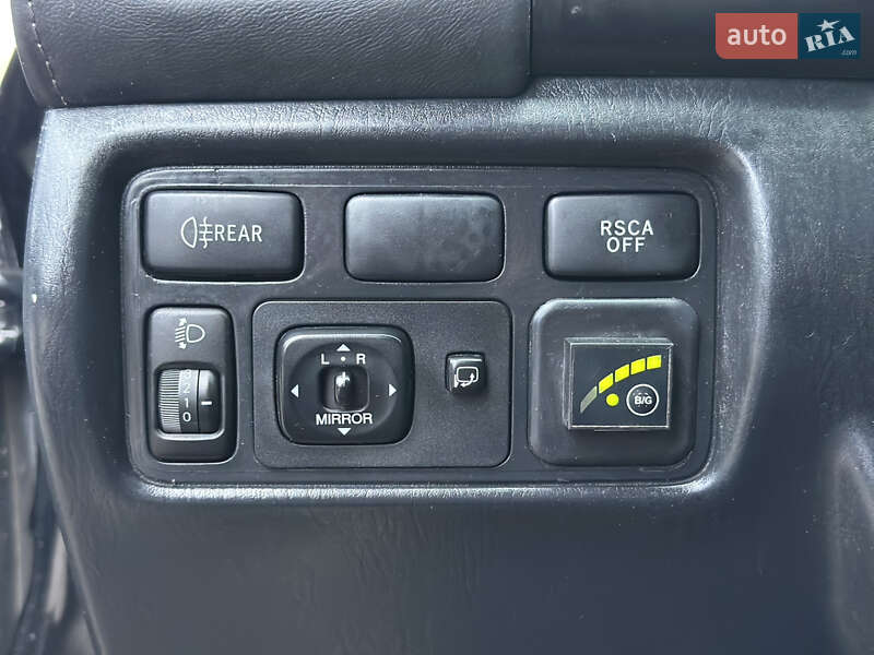 Позашляховик / Кросовер Toyota Land Cruiser 2003 в Харкові