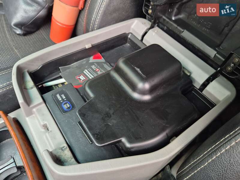 Внедорожник / Кроссовер Toyota Land Cruiser 2003 в Новомосковске