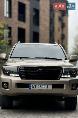 Позашляховик / Кросовер Toyota Land Cruiser 2011 в Івано-Франківську