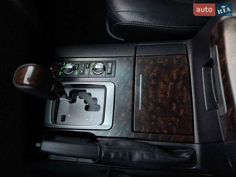 Внедорожник / Кроссовер Toyota Land Cruiser 2011 в Борисполе фото 40 Внедорожник / Кроссовер Toyota Land Cruiser 2011 в Борисполе