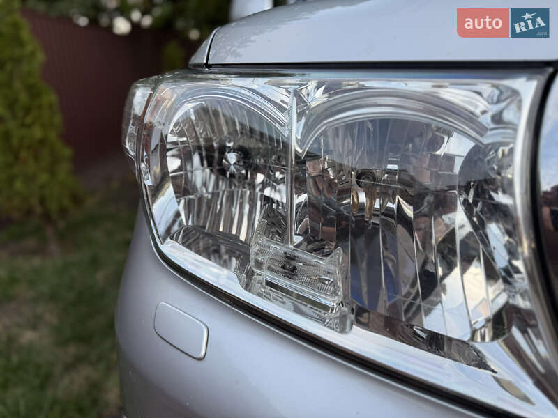 Внедорожник / Кроссовер Toyota Land Cruiser 2011 в Борисполе фото 76 Внедорожник / Кроссовер Toyota Land Cruiser 2011 в Борисполе