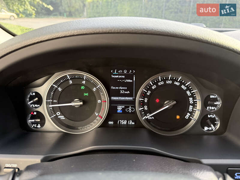 Внедорожник / Кроссовер Toyota Land Cruiser 2016 в Киеве