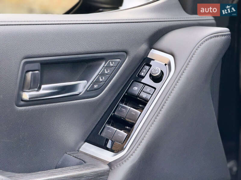 Позашляховик / Кросовер Toyota Land Cruiser 2021 в Києві