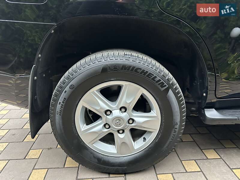 Внедорожник / Кроссовер Toyota Land Cruiser 2007 в Ахтырке фото 36 Внедорожник / Кроссовер Toyota Land Cruiser 2007 в Ахтырке