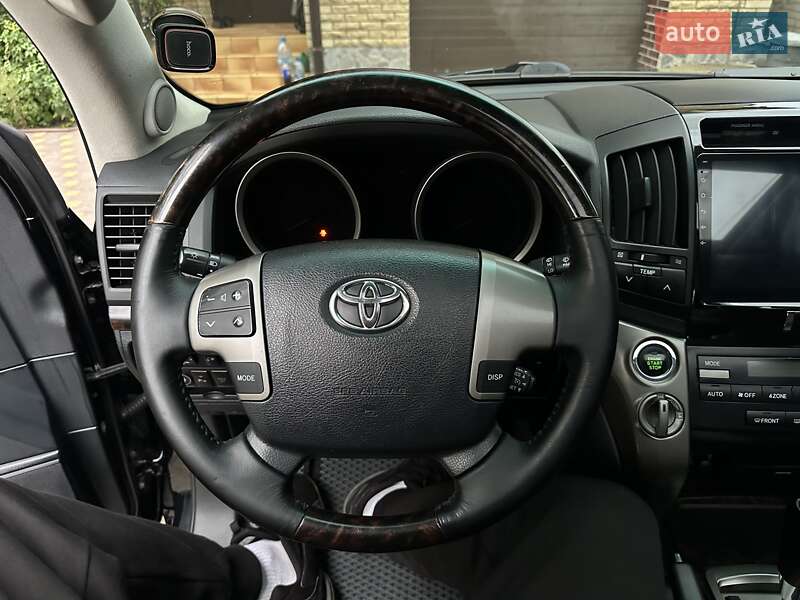 Внедорожник / Кроссовер Toyota Land Cruiser 2007 в Ахтырке фото 55 Внедорожник / Кроссовер Toyota Land Cruiser 2007 в Ахтырке