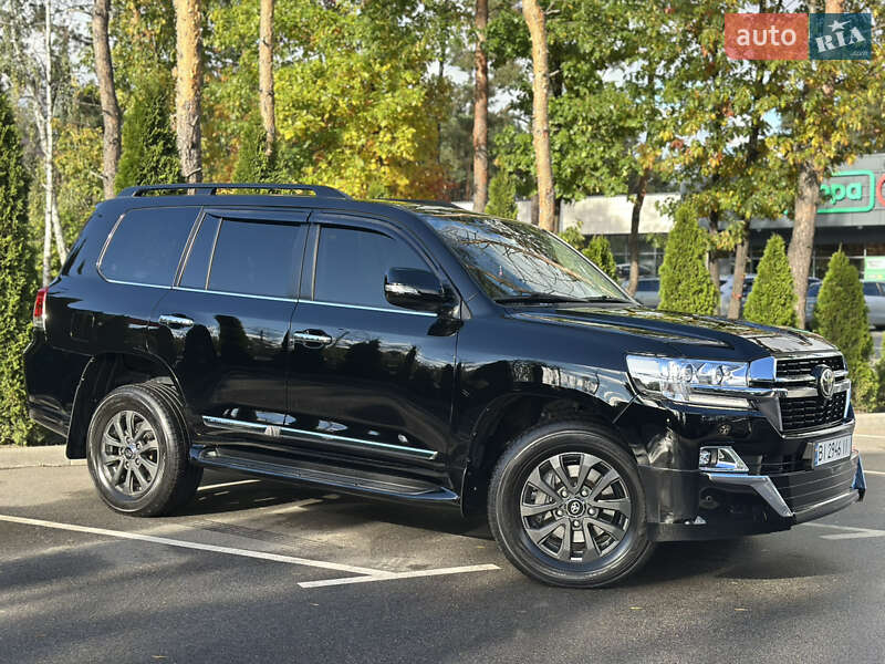 Внедорожник / Кроссовер Toyota Land Cruiser 2019 в Киеве