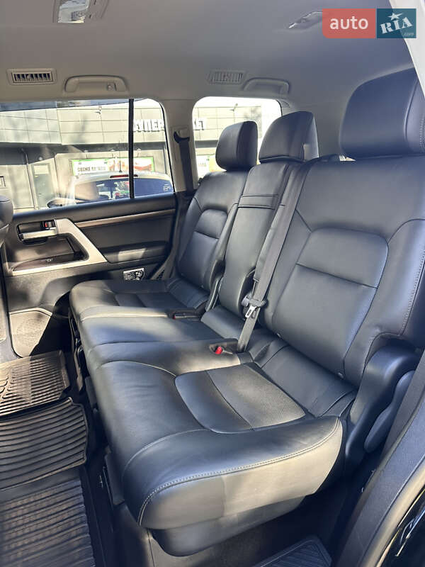 Внедорожник / Кроссовер Toyota Land Cruiser 2019 в Киеве