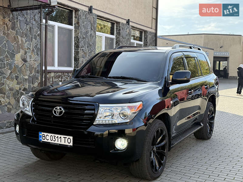Внедорожник / Кроссовер Toyota Land Cruiser 2008 в 