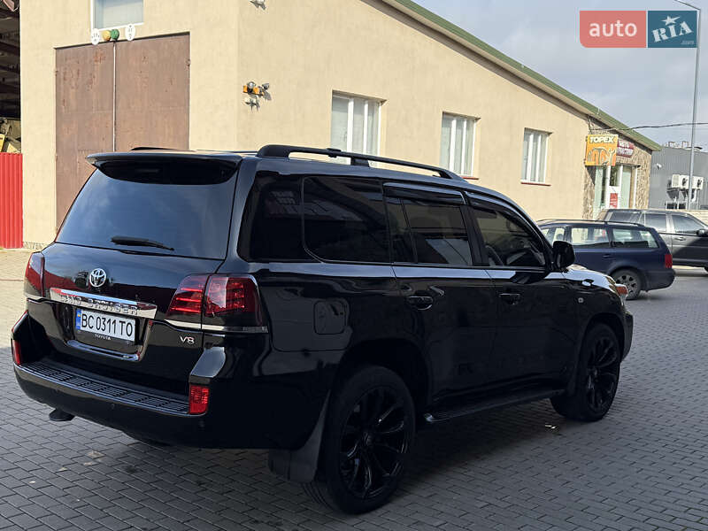 Внедорожник / Кроссовер Toyota Land Cruiser 2008 в Владимире