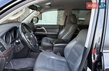 Внедорожник / Кроссовер Toyota Land Cruiser 2008 в 