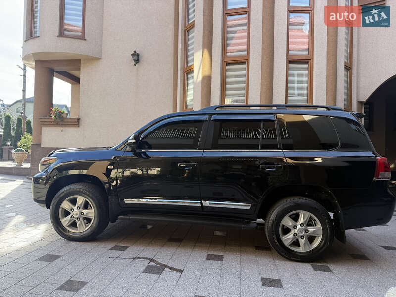 Внедорожник / Кроссовер Toyota Land Cruiser 2007 в Тячеве фото 16 Внедорожник / Кроссовер Toyota Land Cruiser 2007 в Тячеве