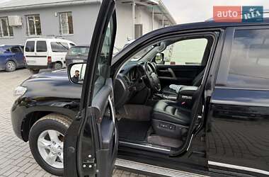 Внедорожник / Кроссовер Toyota Land Cruiser 2011 в Тернополе