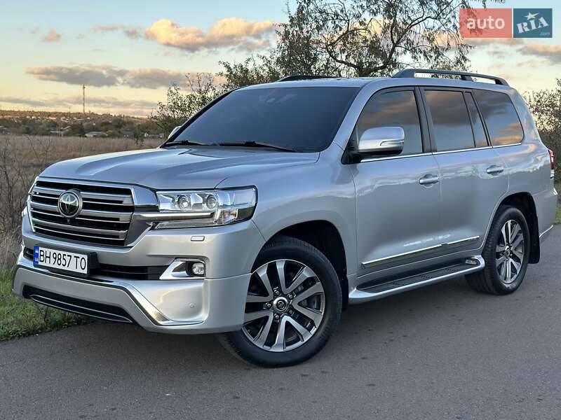 Внедорожник / Кроссовер Toyota Land Cruiser 2016 в Одессе фото 6 Внедорожник / Кроссовер Toyota Land Cruiser 2016 в Одессе