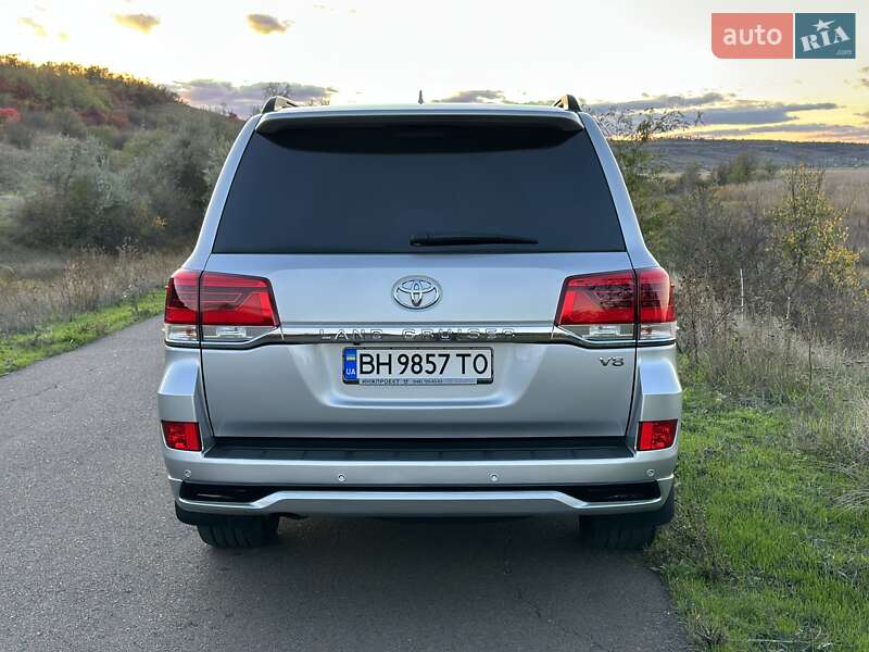 Внедорожник / Кроссовер Toyota Land Cruiser 2016 в Одессе фото 19 Внедорожник / Кроссовер Toyota Land Cruiser 2016 в Одессе