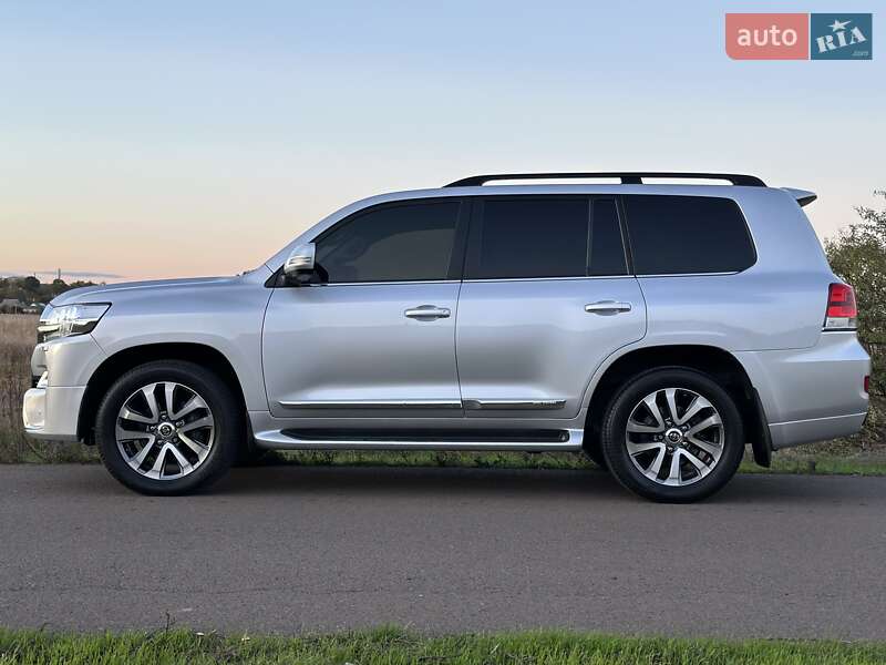 Внедорожник / Кроссовер Toyota Land Cruiser 2016 в Одессе фото 25 Внедорожник / Кроссовер Toyota Land Cruiser 2016 в Одессе