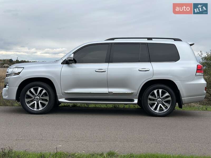 Внедорожник / Кроссовер Toyota Land Cruiser 2016 в Одессе фото 28 Внедорожник / Кроссовер Toyota Land Cruiser 2016 в Одессе