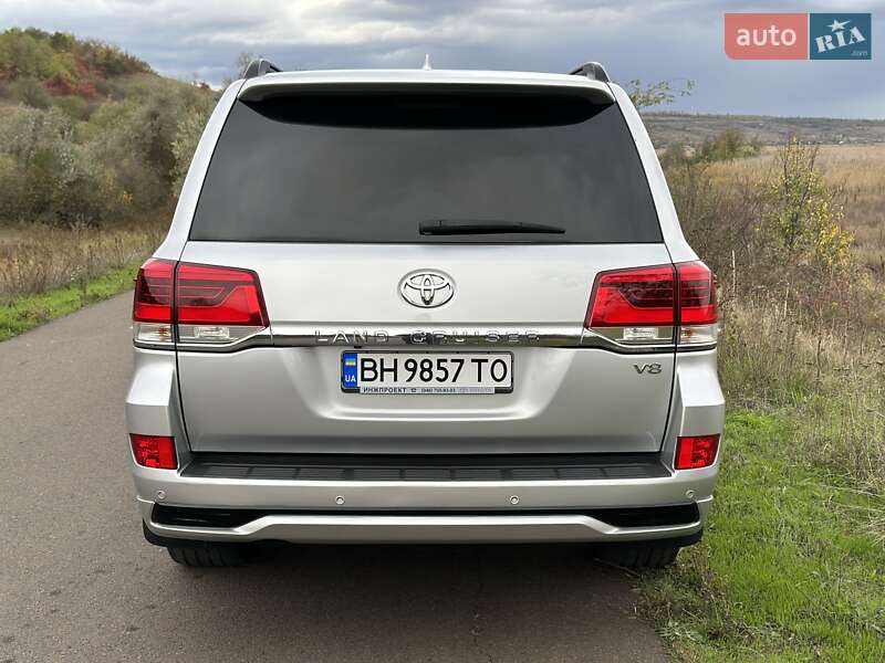 Внедорожник / Кроссовер Toyota Land Cruiser 2016 в Одессе фото 31 Внедорожник / Кроссовер Toyota Land Cruiser 2016 в Одессе