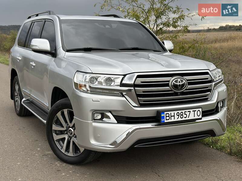 Внедорожник / Кроссовер Toyota Land Cruiser 2016 в Одессе фото 32 Внедорожник / Кроссовер Toyota Land Cruiser 2016 в Одессе
