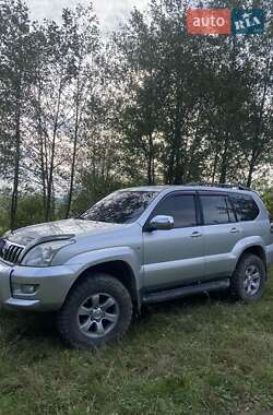 Внедорожник / Кроссовер Toyota Land Cruiser 2005 в Великом Березном