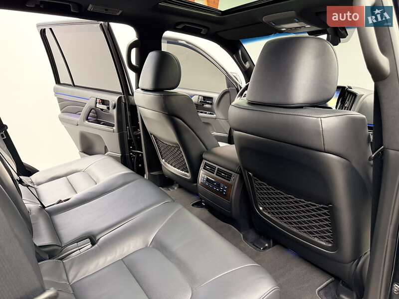 Внедорожник / Кроссовер Toyota Land Cruiser 2018 в Киеве фото 39 Внедорожник / Кроссовер Toyota Land Cruiser 2018 в Киеве