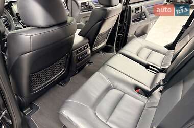 Внедорожник / Кроссовер Toyota Land Cruiser 2018 в 