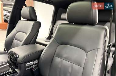 Внедорожник / Кроссовер Toyota Land Cruiser 2018 в 
