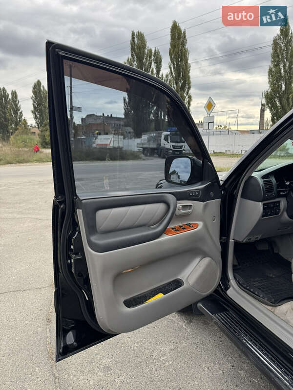 Внедорожник / Кроссовер Toyota Land Cruiser 2003 в Киеве