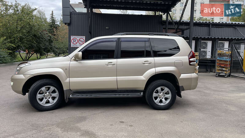 Внедорожник / Кроссовер Toyota Land Cruiser 2007 в Харькове