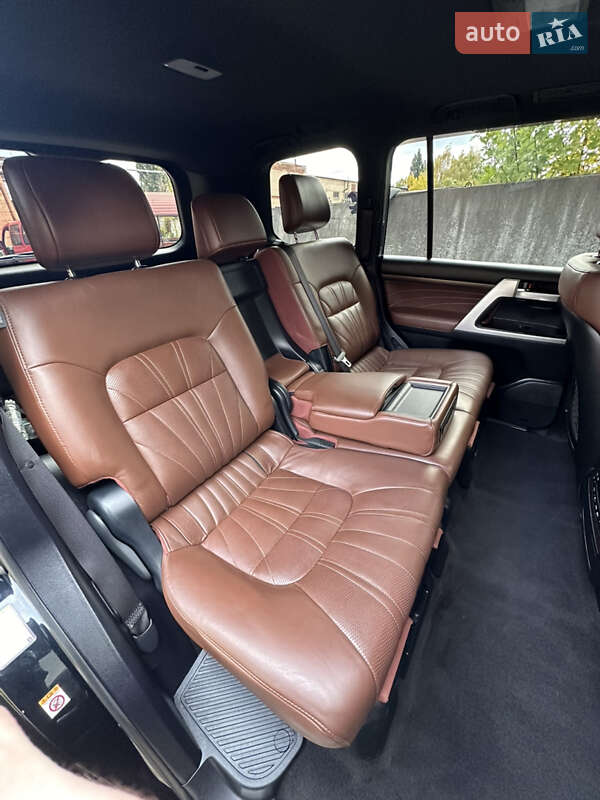 Внедорожник / Кроссовер Toyota Land Cruiser 2019 в Киеве