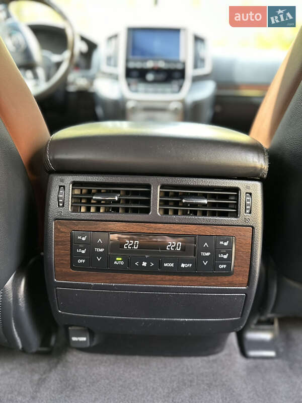 Внедорожник / Кроссовер Toyota Land Cruiser 2019 в Киеве