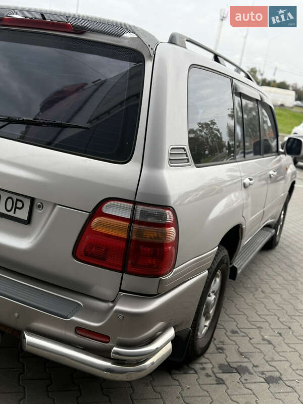 Внедорожник / Кроссовер Toyota Land Cruiser 2001 в Киеве фото 7 Внедорожник / Кроссовер Toyota Land Cruiser 2001 в Киеве