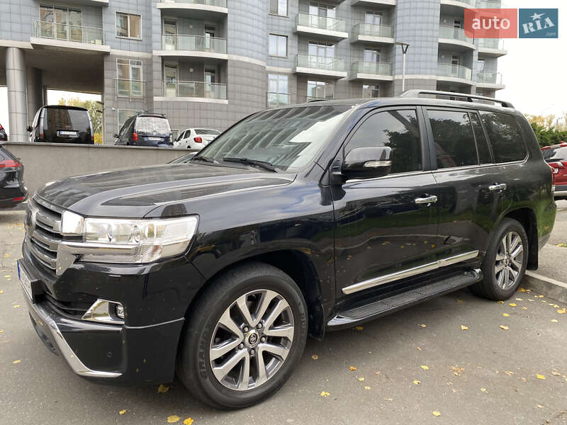 Внедорожник / Кроссовер Toyota Land Cruiser 2017 в Киеве