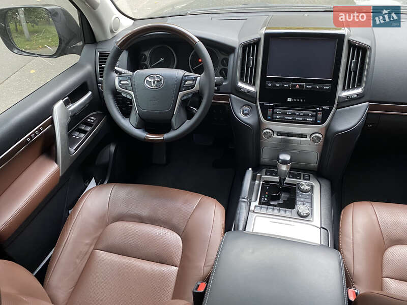 Внедорожник / Кроссовер Toyota Land Cruiser 2017 в Киеве